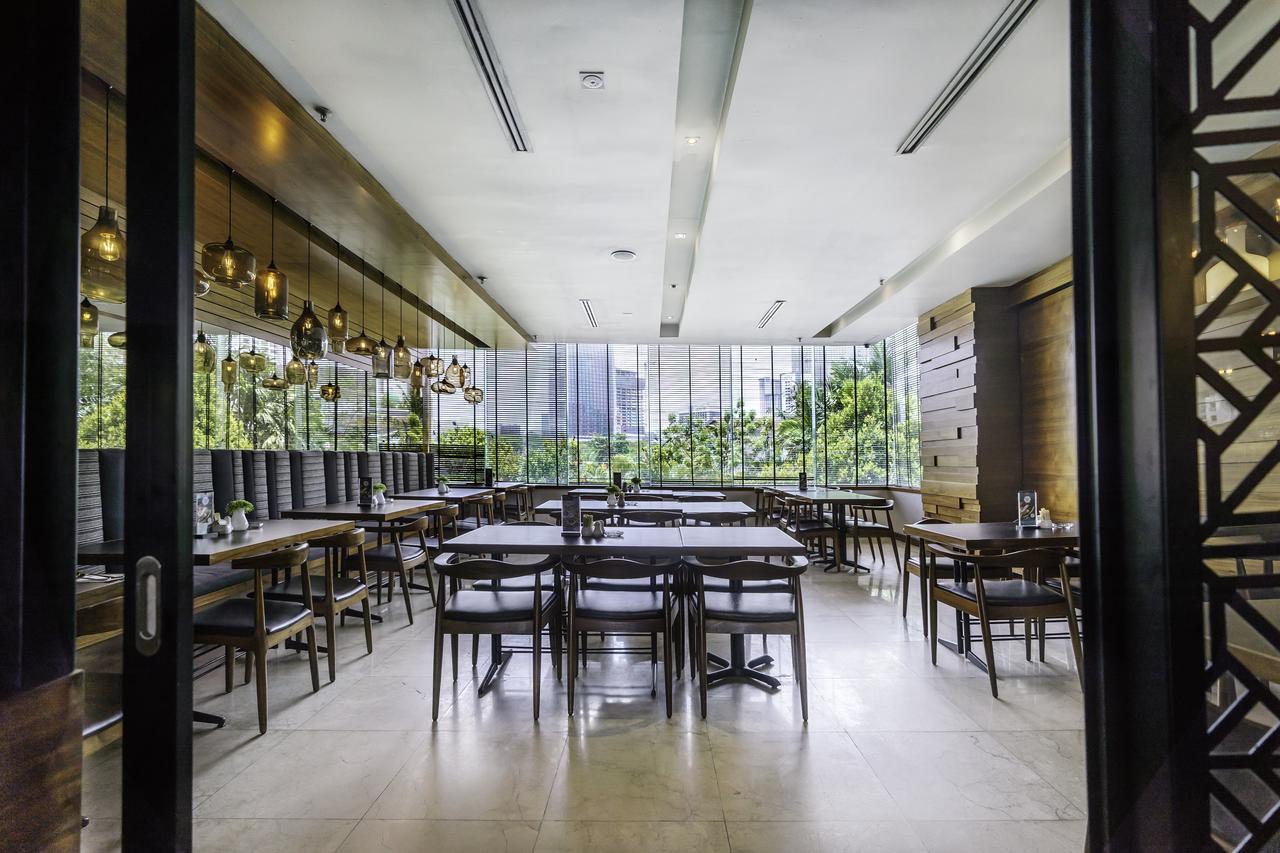 Crystal Crown Hotel Petaling Jaya Extérieur photo