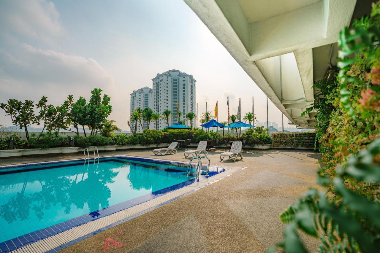Crystal Crown Hotel Petaling Jaya Extérieur photo